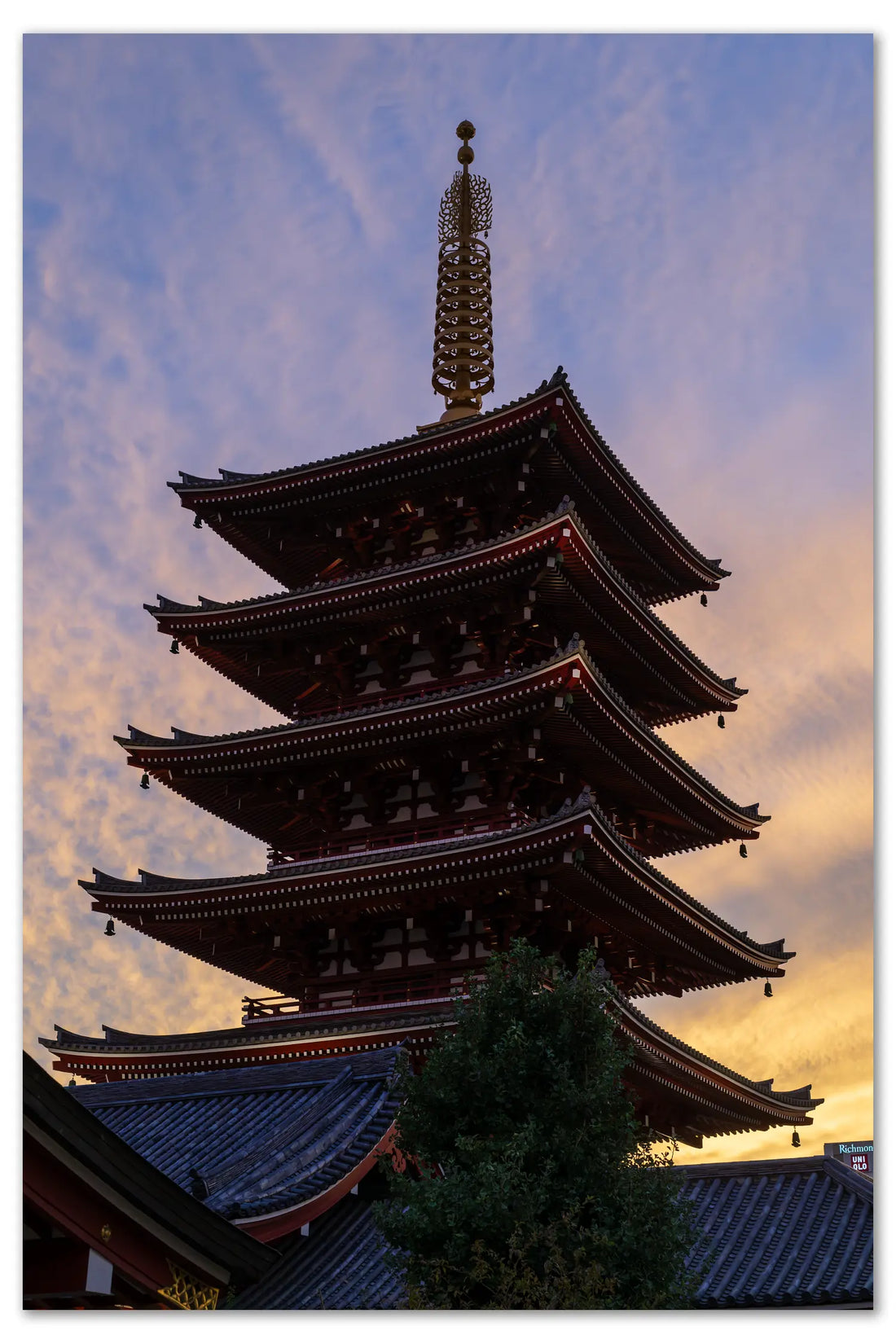 Sensoji Pagoda at sunset on a Tokyo Photo Tour